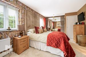 Photo 28- click for photo gallery